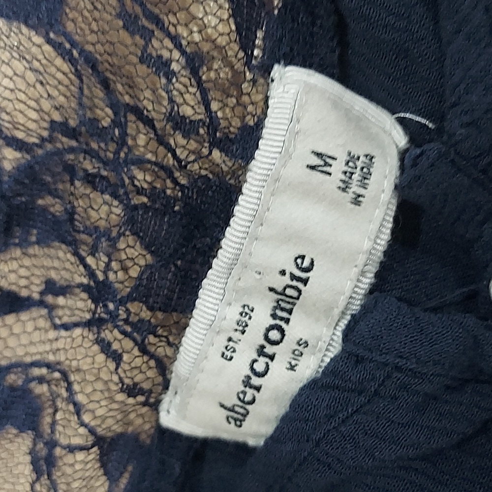 Abercrombie Kids Navy Lace button Accent Romper size M - Picture 3 of 7